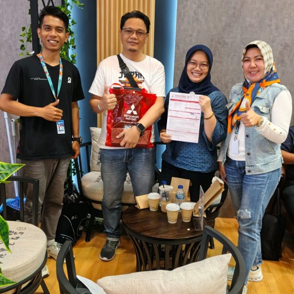 sales-mitsubishi-bintaro (32)