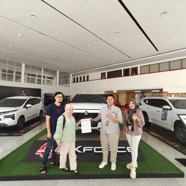 sales-mitsubishi-bintaro (6)