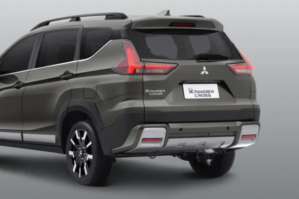 xpander-cross-single-tone-bumper-grille-optimized